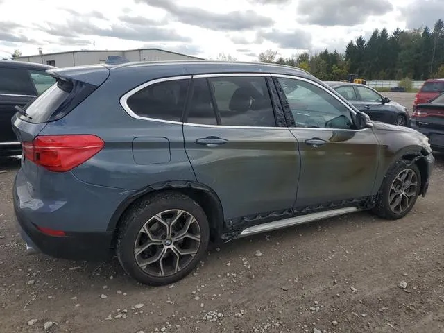 WBXJG9C0XN5U81033 2022 2022 BMW X1- Xdrive28I 3