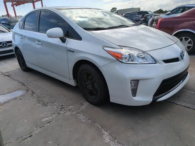 JTDKN3DU7F1932708 2015 2015 Toyota Prius 4