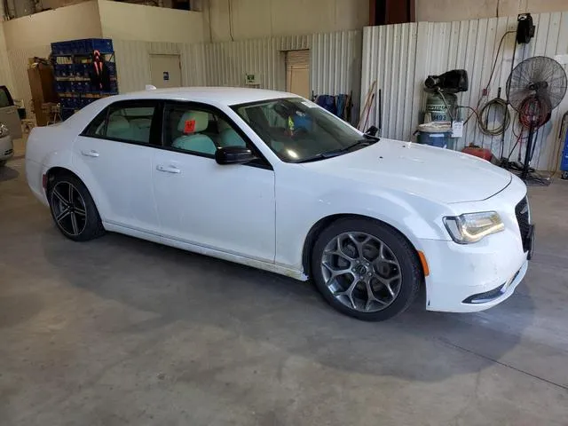 2C3CCAAG3JH275062 2018 2018 Chrysler 300- Touring 4