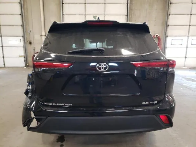 5TDGZRBHXNS566375 2022 2022 Toyota Highlander- Xle 6