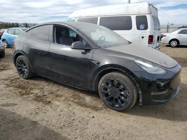 7SAYGDEE2PF604240 2023 2023 Tesla MODEL Y 4