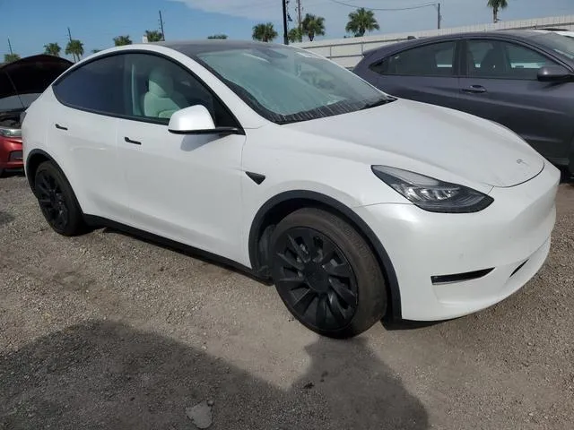 5YJYGDEE3MF144207 2021 2021 Tesla MODEL Y 4