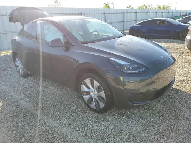 7SAYGDEE1RA282917 2024 2024 Tesla MODEL Y 4