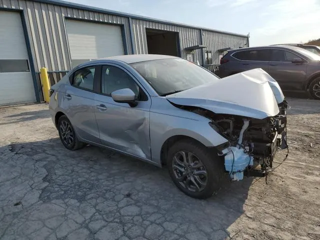 3MYDLBYV0LY715618 2020 2020 Toyota Yaris- L 4