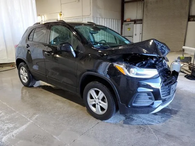 KL7CJPSM2MB366665 2021 2021 Chevrolet Trax- 1LT 4