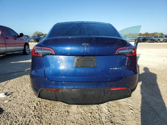 7SAYGDEE9NF381854 2022 2022 Tesla MODEL Y 6