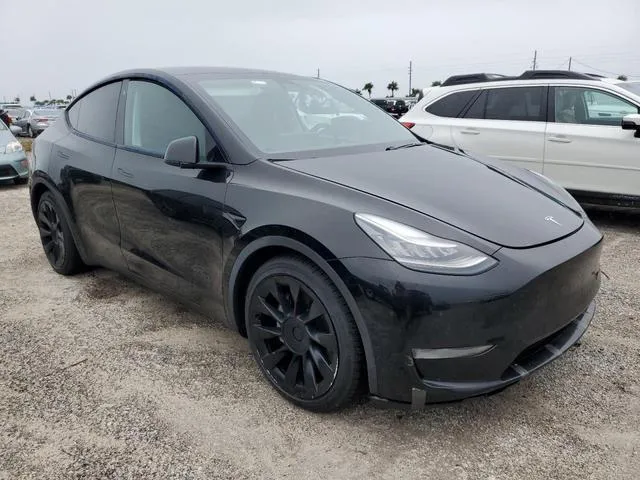 5YJYGDEE8LF025597 2020 2020 Tesla MODEL Y 4