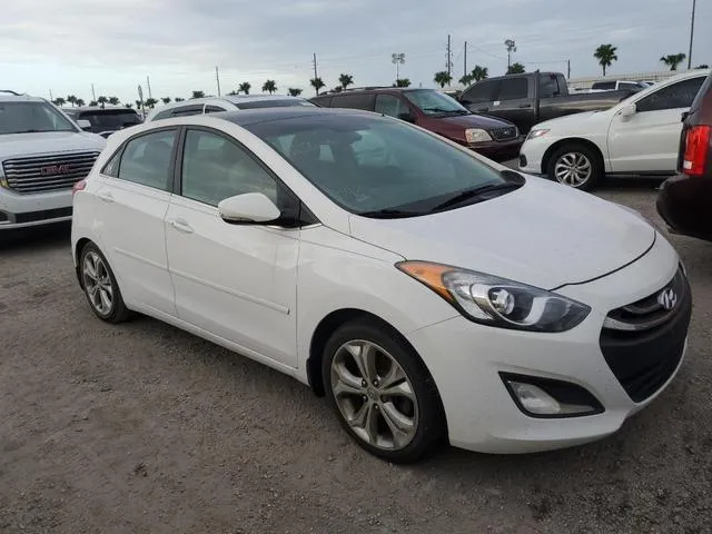 KMHD35LE8DU093065 2013 2013 Hyundai Elantra 4