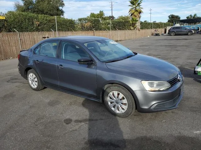 3VW2K7AJXBM090628 2011 2011 Volkswagen Jetta- Base 4