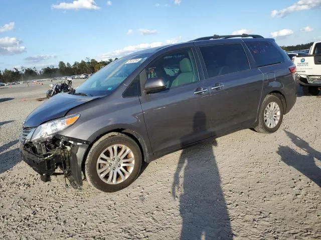 5TDYZ3DC7HS841269 2017 2017 Toyota Sienna- Xle 1