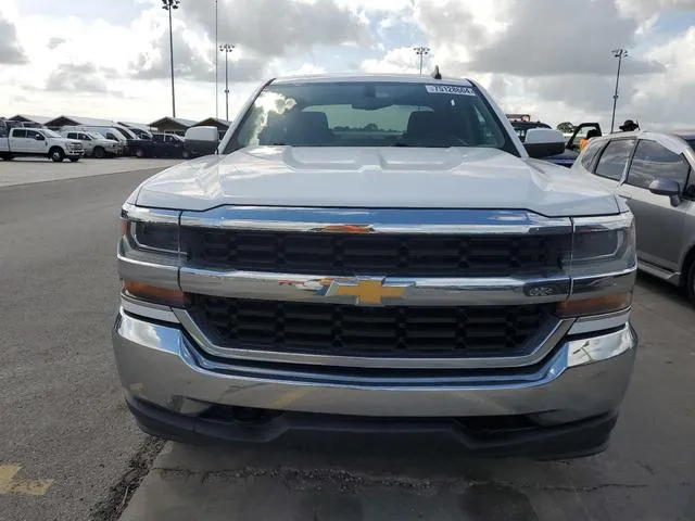 3GCUKREC8HG355525 2017 2017 Chevrolet Silverado- K1500 Lt 5