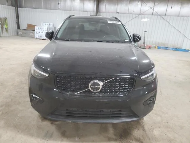 YV4L12UM3R2264427 2024 2024 Volvo XC40- Ultimate 5