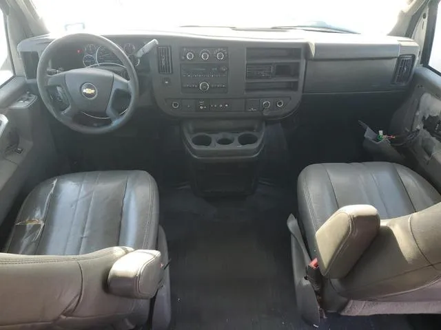 1GAZGNFG8K1359316 2019 2019 Chevrolet Express- LS 8