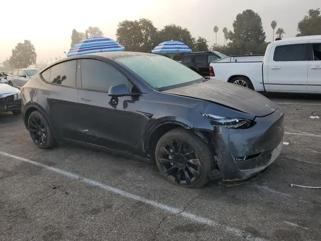 7SAYGDED7RF103600 2024 2024 Tesla MODEL Y 4