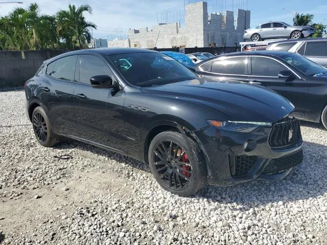 ZN661YUS1LX356050 2020 2020 Maserati Levante- S Sport 4