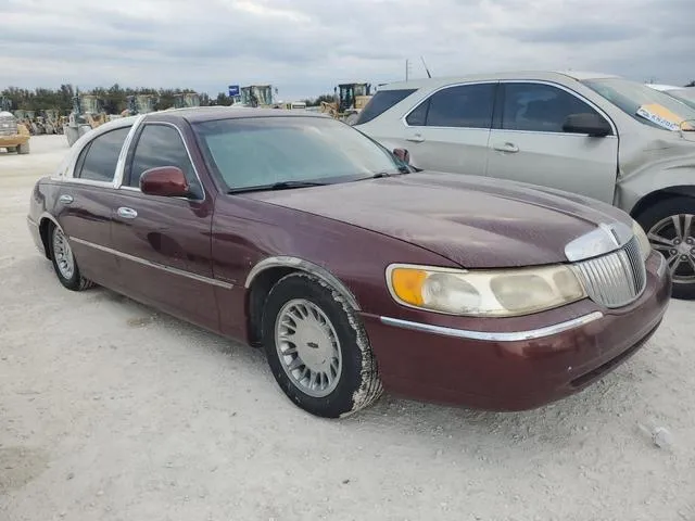 1LNHM83W51Y648034 2001 2001 Lincoln Town Car- Cartier 4