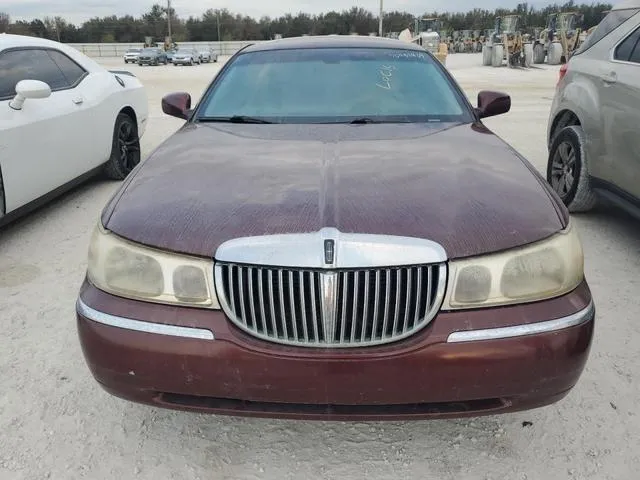 1LNHM83W51Y648034 2001 2001 Lincoln Town Car- Cartier 5