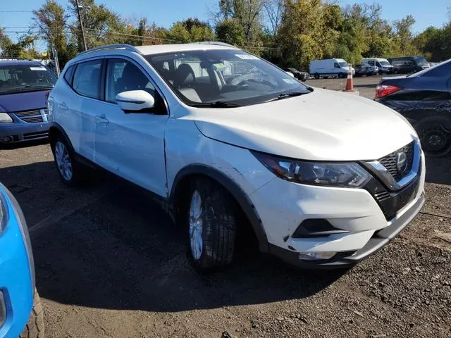 JN1BJ1BW0NW487270 2022 2022 Nissan Rogue- SV 4