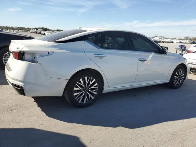 1N4BL4DV1PN421337 2023 2023 Nissan Altima- SV 3