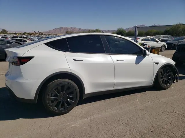 7SAYGDEE4RF077370 2024 2024 Tesla MODEL Y 3