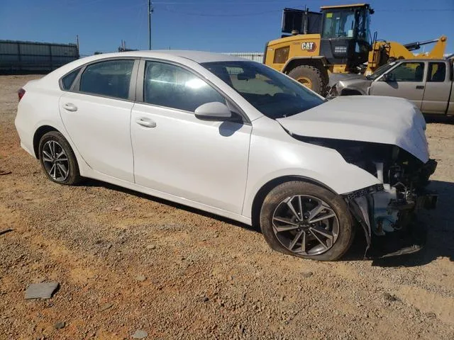 3KPF24AD7PE607785 2023 2023 KIA Forte- LX 4