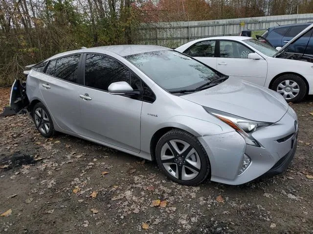 JTDKARFU0J3546768 2018 2018 Toyota Prius 4