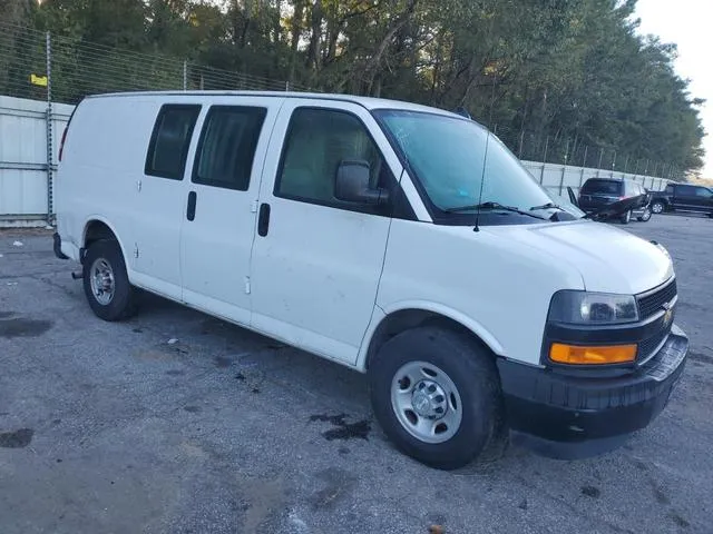 1GCWGAFG8J1164897 2018 2018 Chevrolet Express 4