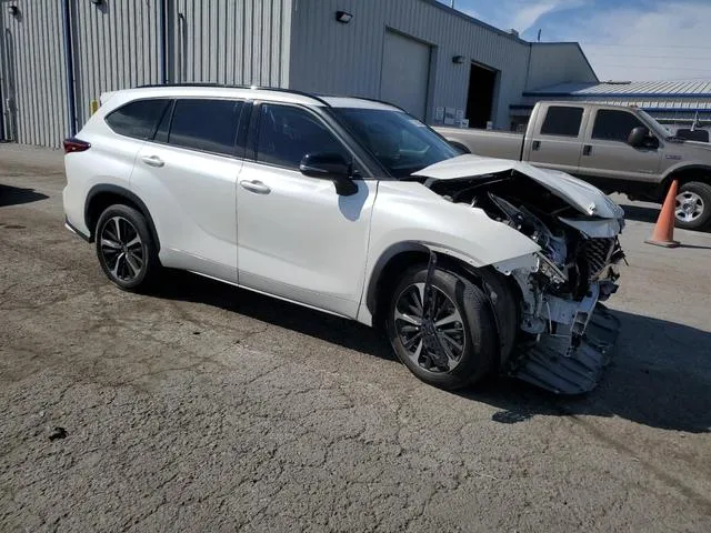 5TDJZRAH1MS066711 2021 2021 Toyota Highlander- Xse 4