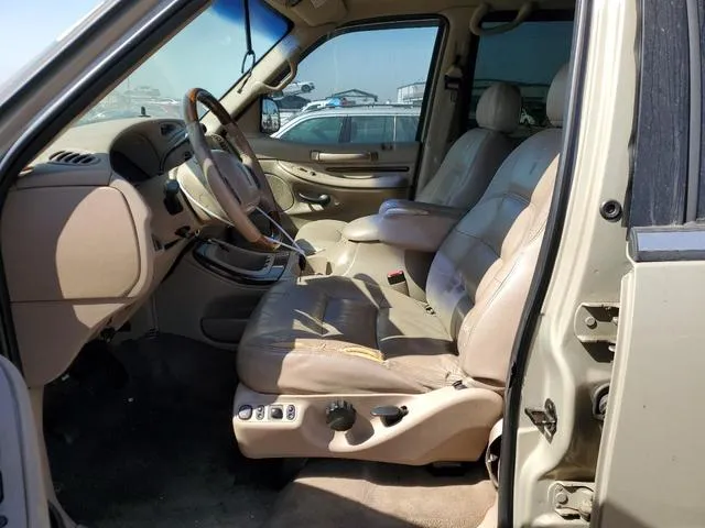 5LMPU28A1XLJ27269 1999 1999 Lincoln Navigator 7