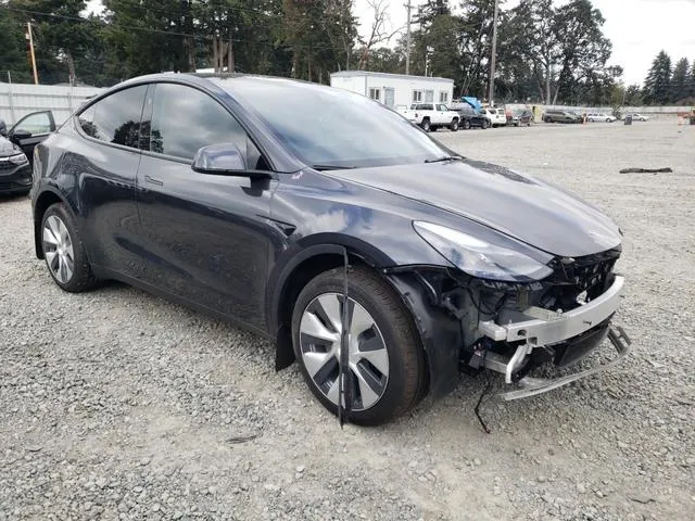 7SAYGDEE6RF013587 2024 2024 Tesla MODEL Y 4