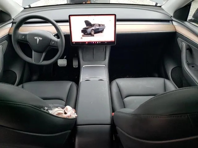 7SAYGDEE6RF013587 2024 2024 Tesla MODEL Y 8