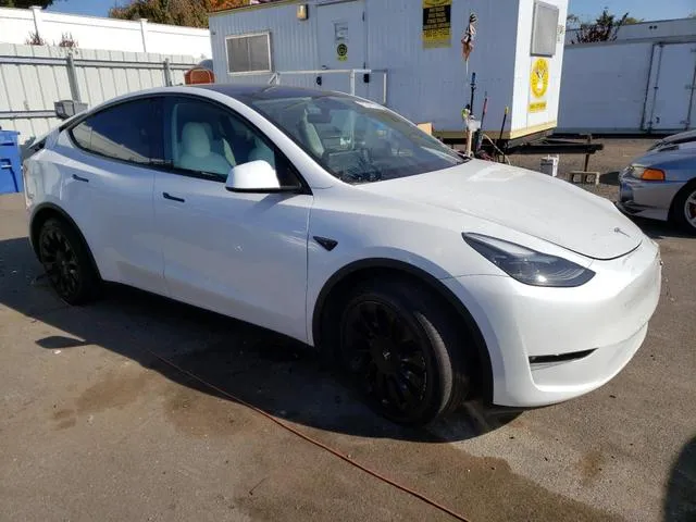 7SAYGDEE3NF533515 2022 2022 Tesla MODEL Y 4