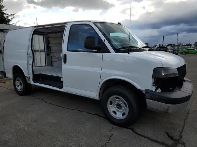 1GCWGAFPXR1216512 2024 2024 Chevrolet Express 4