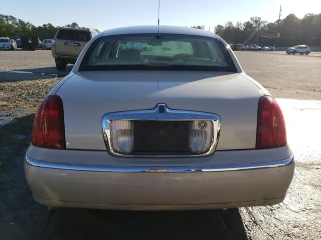 1LNHM83W7YY770582 2000 2000 Lincoln Town Car- Cartier 6