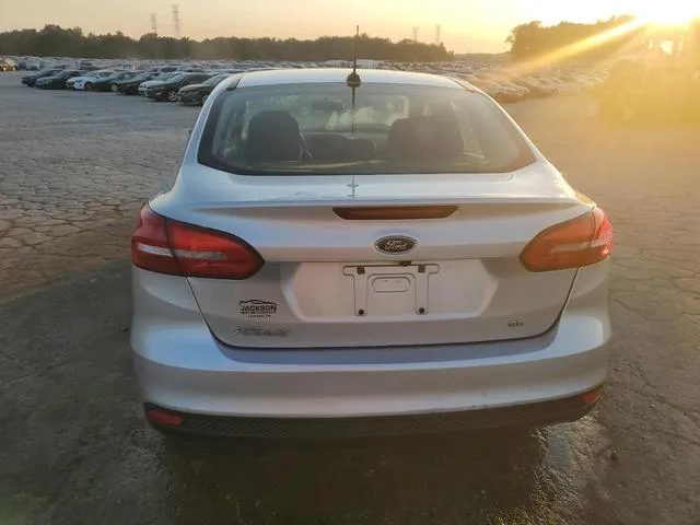 1FADP3F24JL256087 2018 2018 Ford Focus- SE 6