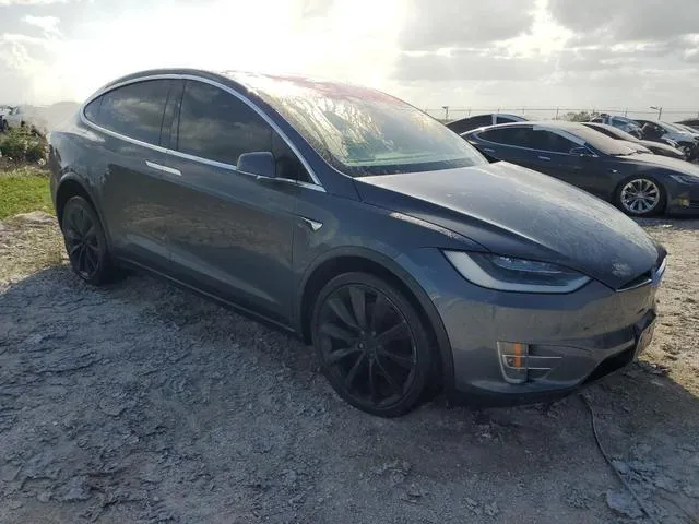 5YJXCBE20KF192889 2019 2019 Tesla MODEL X 4