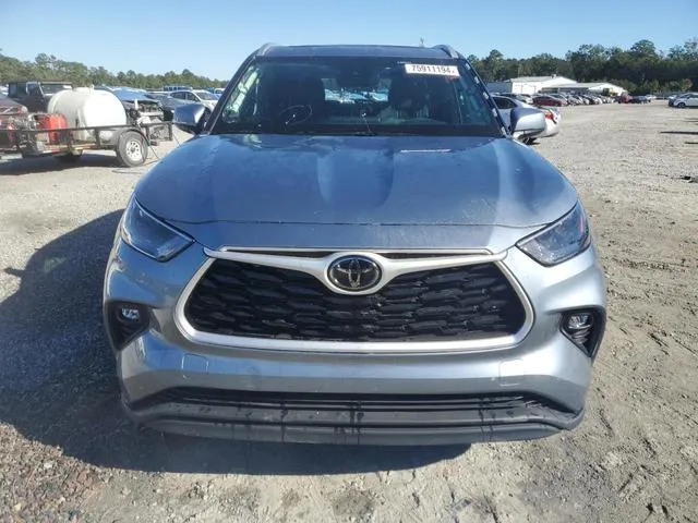 5TDGZRAH0NS105770 2022 2022 Toyota Highlander- Xle 5