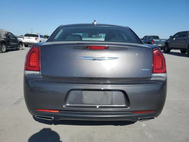 2C3CCAAG5JH249921 2018 2018 Chrysler 300- Touring 6