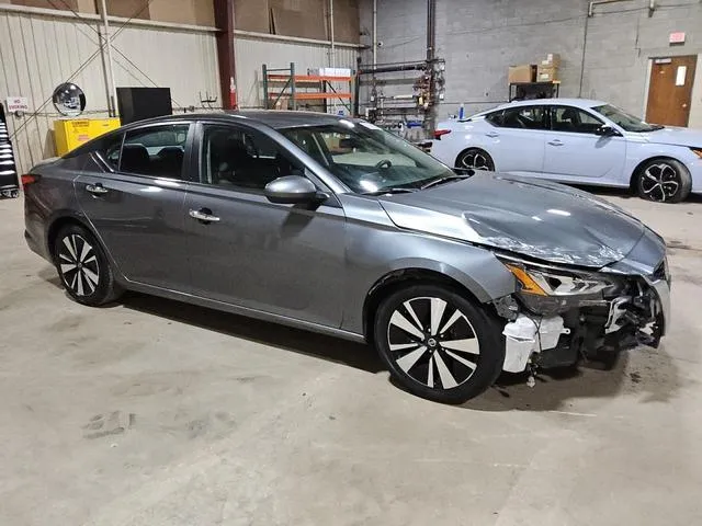 1N4BL4DV5NN316085 2022 2022 Nissan Altima- SV 4