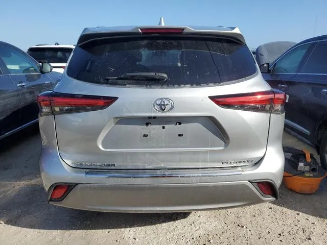 5TDFZRAH0NS109183 2022 2022 Toyota Highlander- Platinum 6