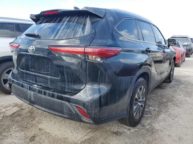 5TDGZRAH6MS524947 2021 2021 Toyota Highlander- Xle 3