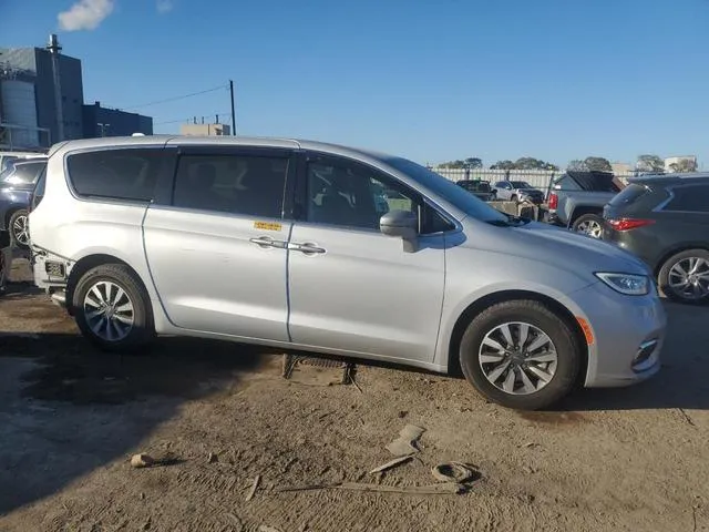 2C4RC1L73NR212630 2022 2022 Chrysler Pacifica- Hybrid Touri 4