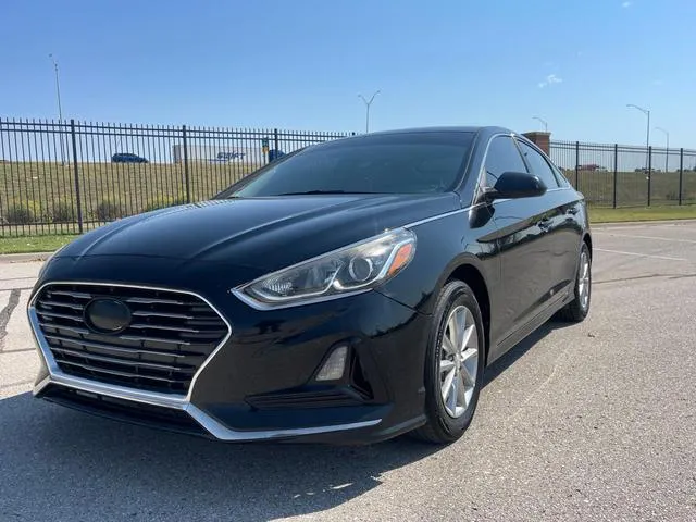 5NPE24AF1JH627482 2018 2018 Hyundai Sonata- SE 2