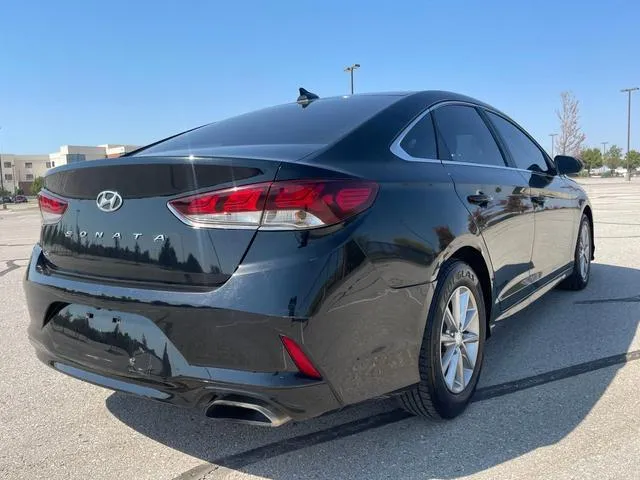 5NPE24AF1JH627482 2018 2018 Hyundai Sonata- SE 4