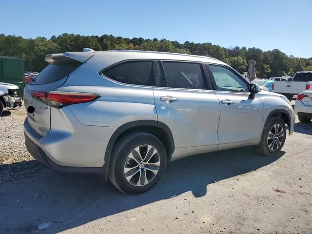 5TDGARAH2MS505450 2021 2021 Toyota Highlander- Hybrid Xle 3