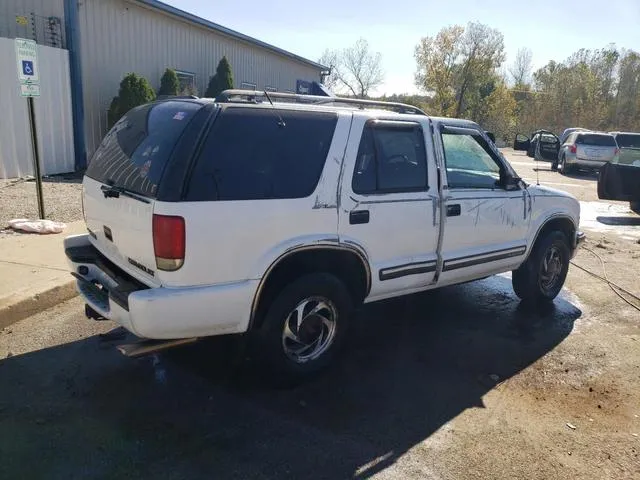 1GNDT13W812168142 2001 2001 Chevrolet Blazer 3