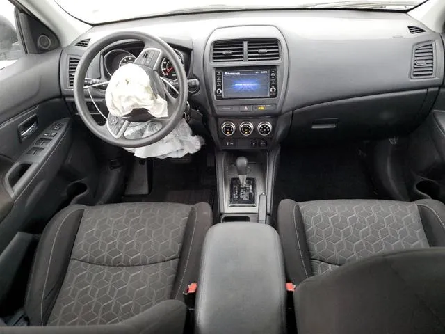 JA4APUAU6MU001817 2021 2021 Mitsubishi Outlander- ES 8