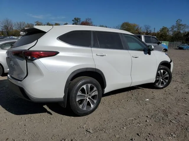 5TDKDRBH3PS523587 2023 2023 Toyota Highlander- L 3