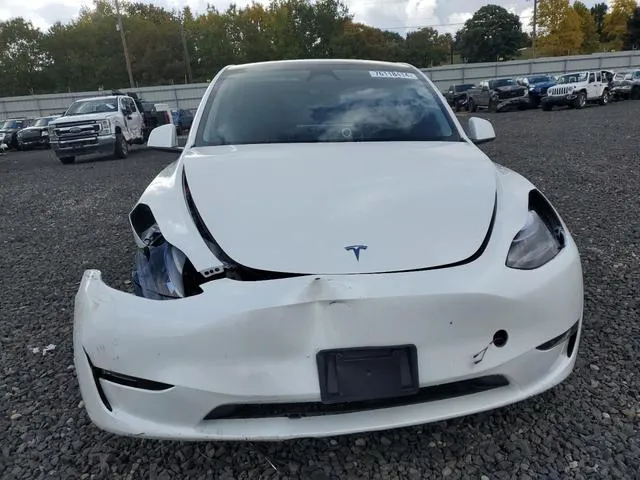 7SAYGDEE1RF084714 2024 2024 Tesla MODEL Y 5