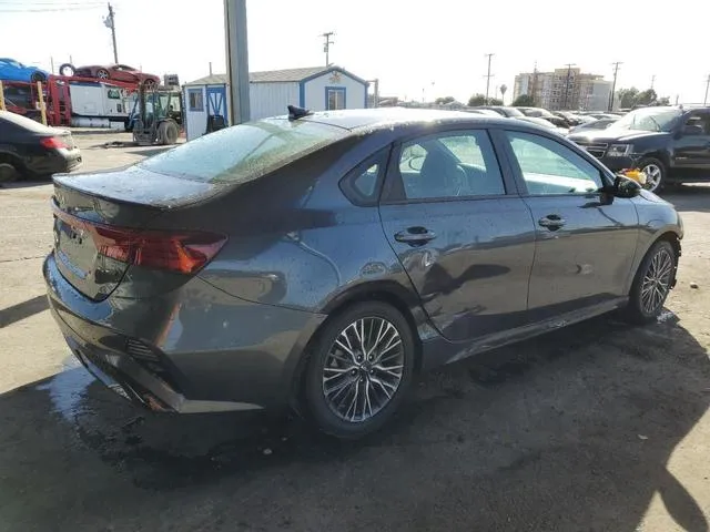 3KPF54AD4RE729076 2024 2024 KIA Forte- Gt Line 3